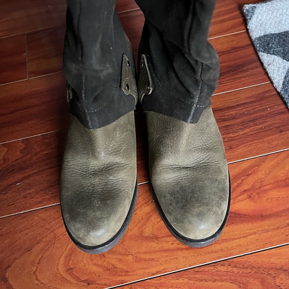 Vera Wang | Green Suede Moto Boot - Picture 5 of 6